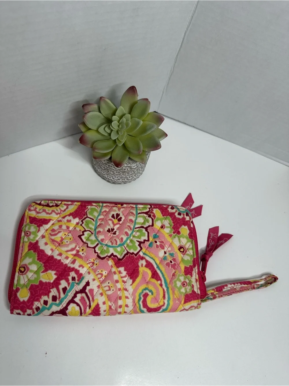 Vera Bradley Pink Floral Paisley Quilted Zip Wallet